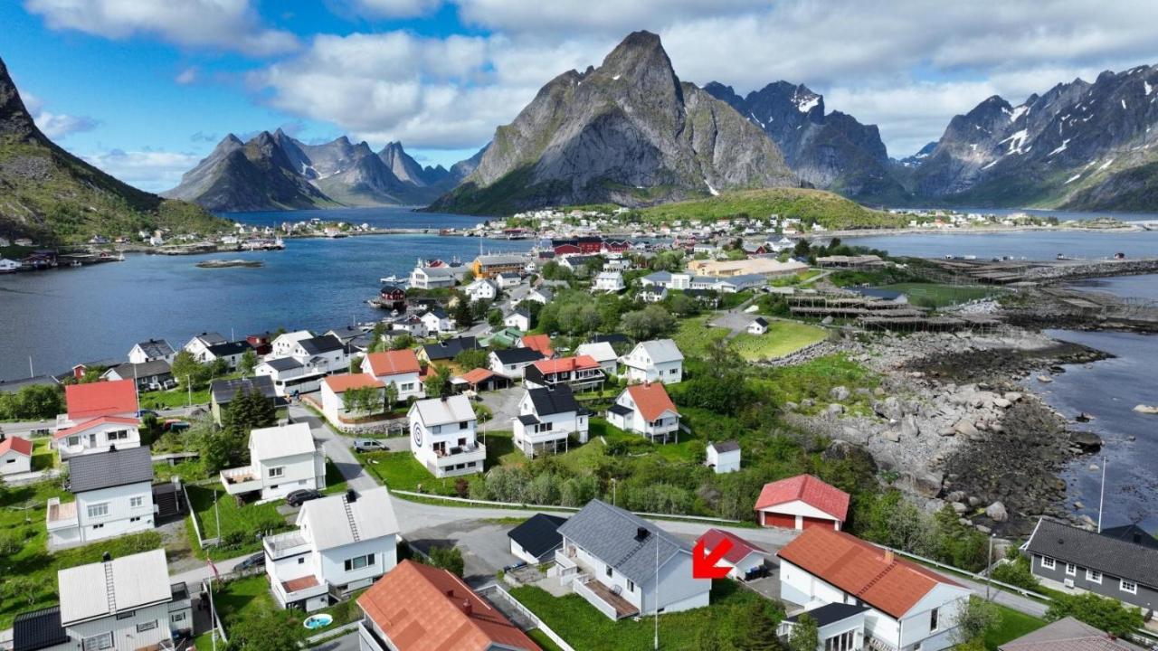 House In The Heart Of Lofoten With Spectacular View Reine Bagian luar foto