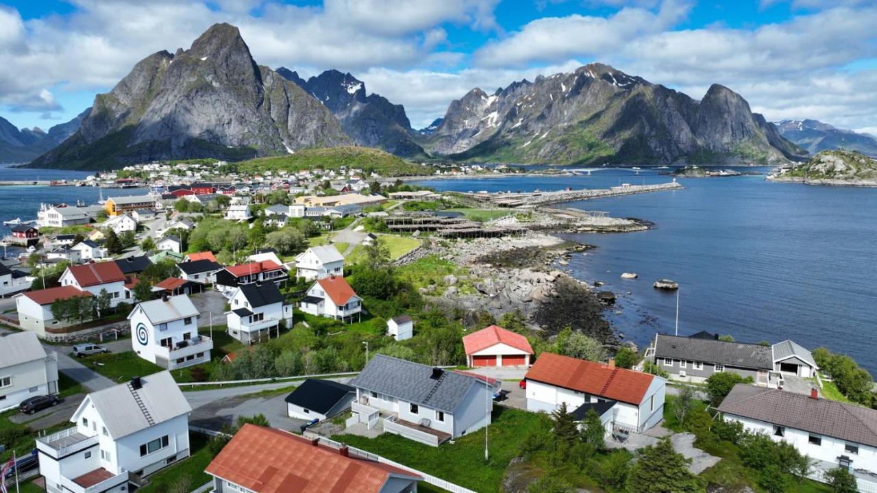 House In The Heart Of Lofoten With Spectacular View Reine Bagian luar foto